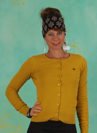 Cardigan, Save The Brave Cardy, suited-in-yellow