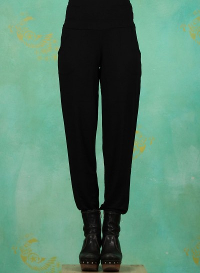 Hose, Palace Party, beeing-lit-black