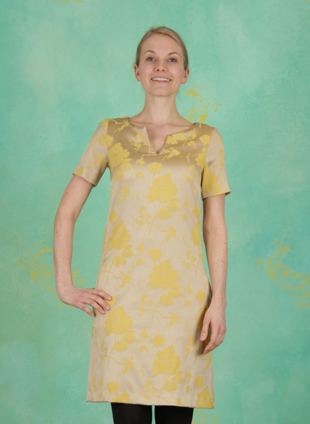 Le Pep Fruhling Kleid Cara Champagne Ey Linda Online Shop