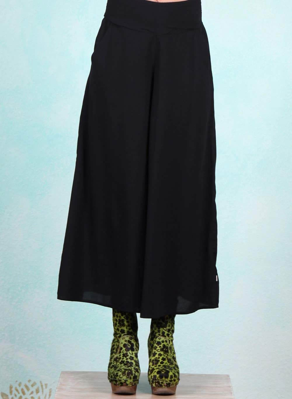 Culotte, In Full Bloom, deep-summer-night - Image 1