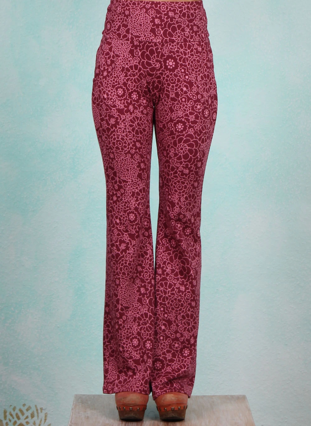 Hose, On a Winters Day Flared, flower-dream - Image 1