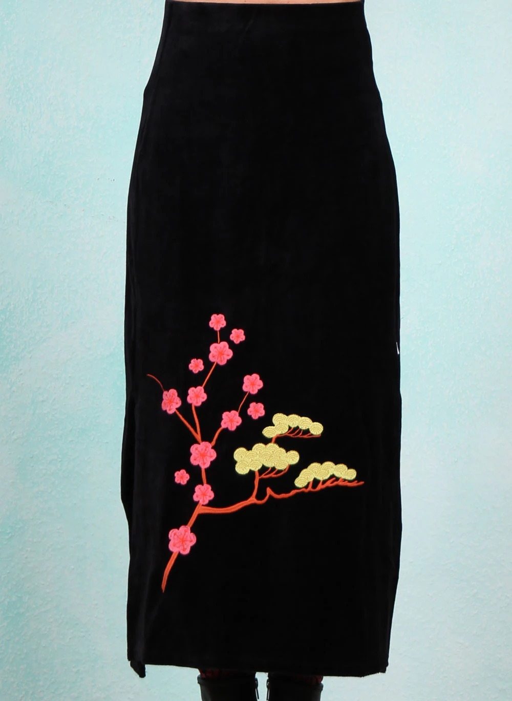 Nicki-Rock, Velvet Blossom Breeze, fairytale-of-the-crane-black - Image 1