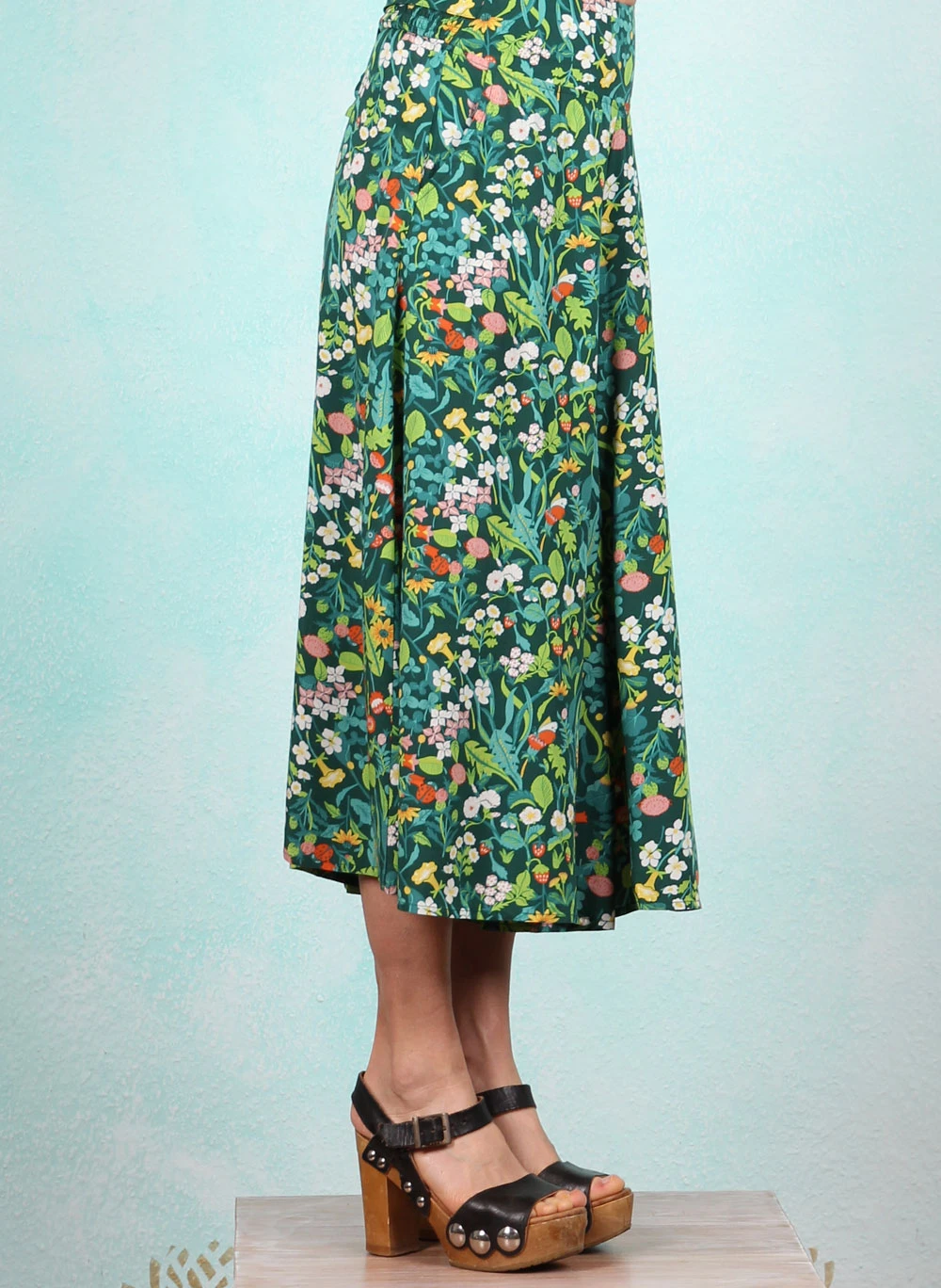 Hose, Flotte Culottes, barefoot-on-grass - Image 2