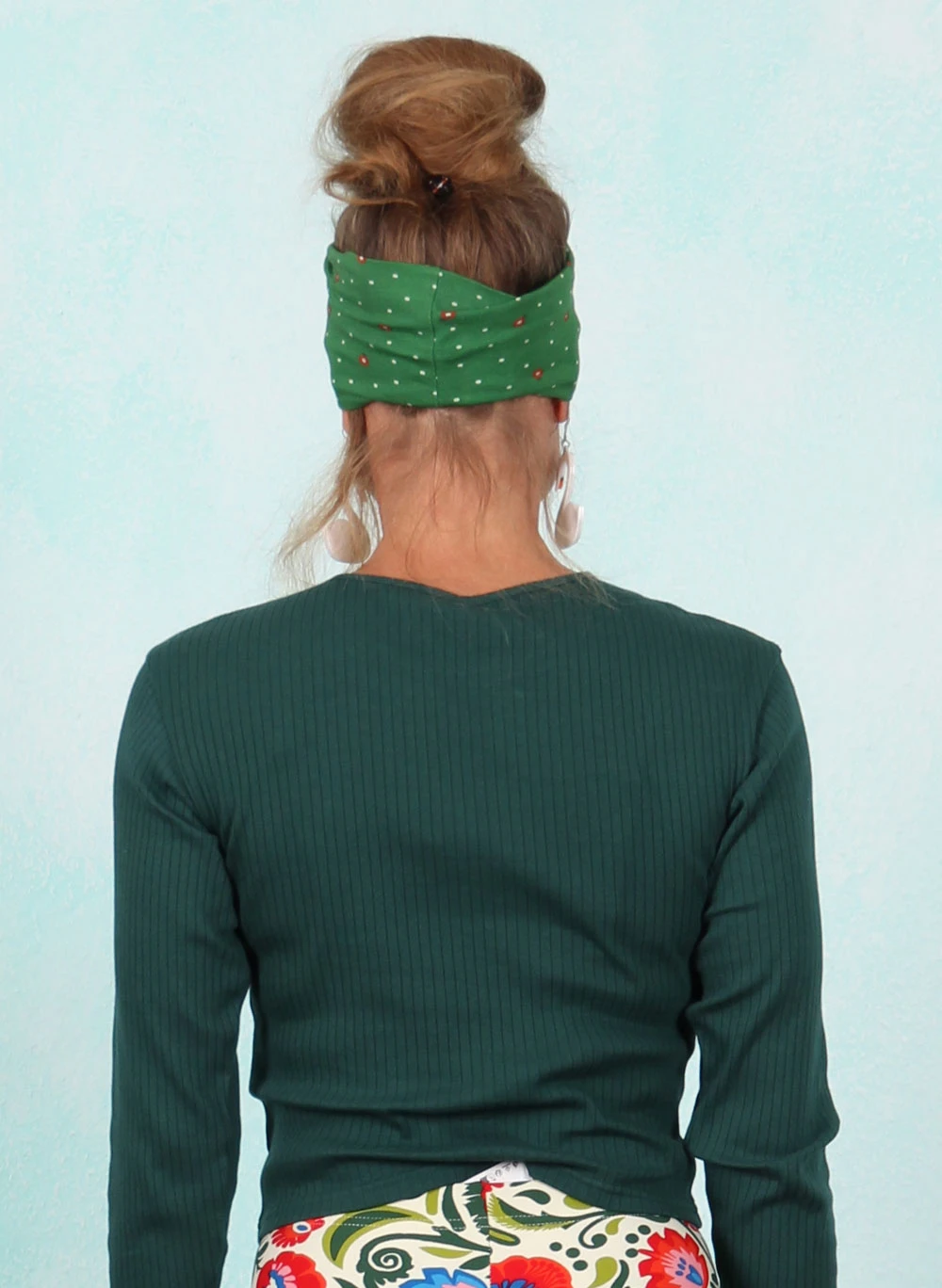 Shirt, Feels Like Me, emerald-dahlia-green - Image 3