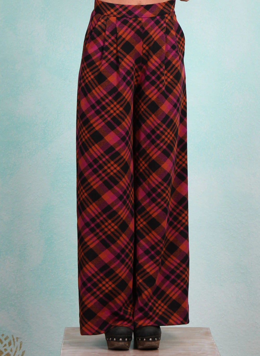 Hose, 42505B (fällt kleiner aus), black-pink-orange - Image 1