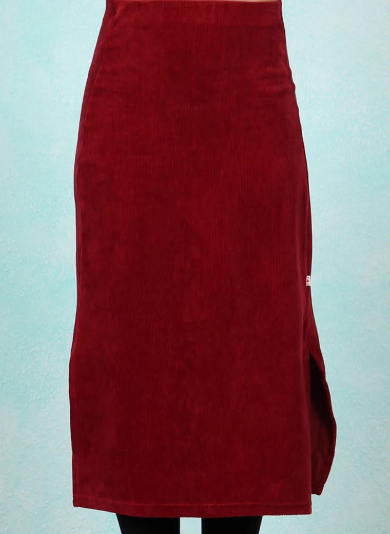 Cord-Rock, Jolly June, fine-needle-red